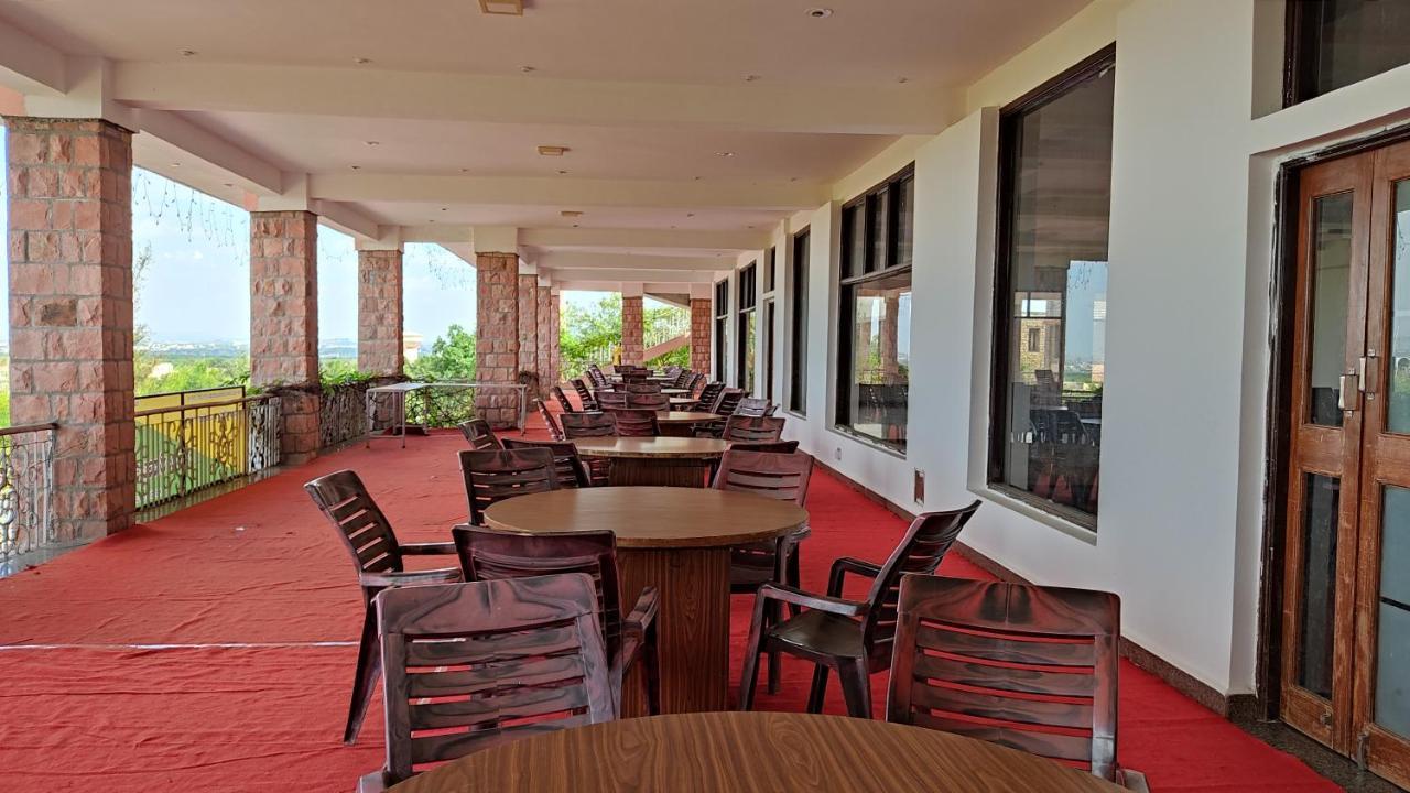 Kanthi Resorts Badami Bāgalkot Kültér fotó
