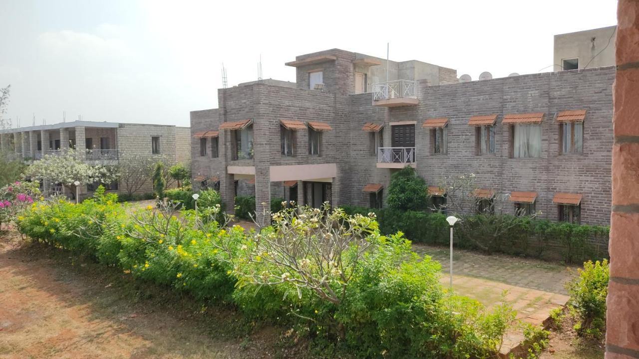 Kanthi Resorts Badami Bāgalkot Kültér fotó