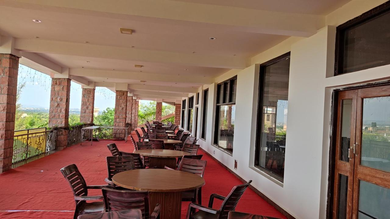 Kanthi Resorts Badami Bāgalkot Kültér fotó